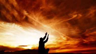 pray