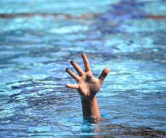 Suicide - man drowning